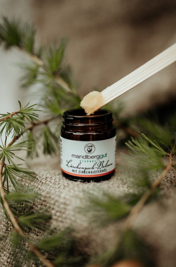 Lärchpech Balsam mit Zirbenkieferöl vom Mandlberggut