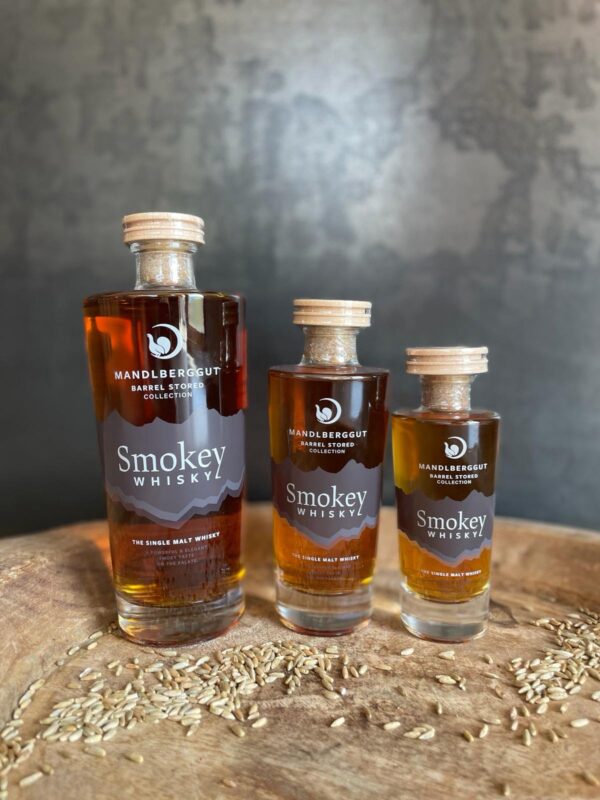 Smokey Whisky vom Mandlberggut zusehen
